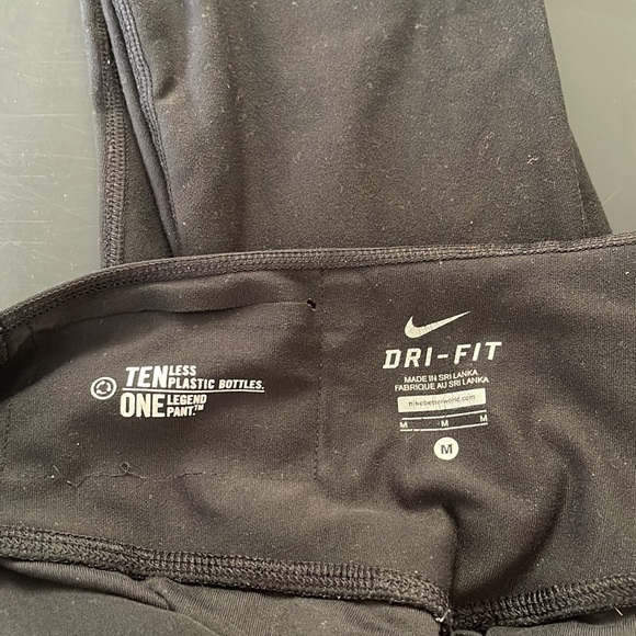 High waisted Dri-Fit Nike leggings - Picture 2 of 2